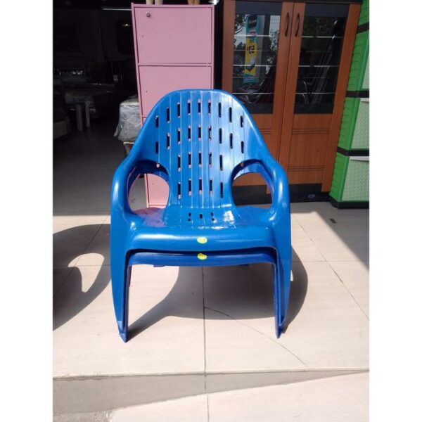 BANGKU PLASTIK SANTAI SANDARAN GREEN LEAF SWISS 1175: Solusi Duduk Nyaman, Kuat, dan Estetik untuk Berbagai Kebutuhan